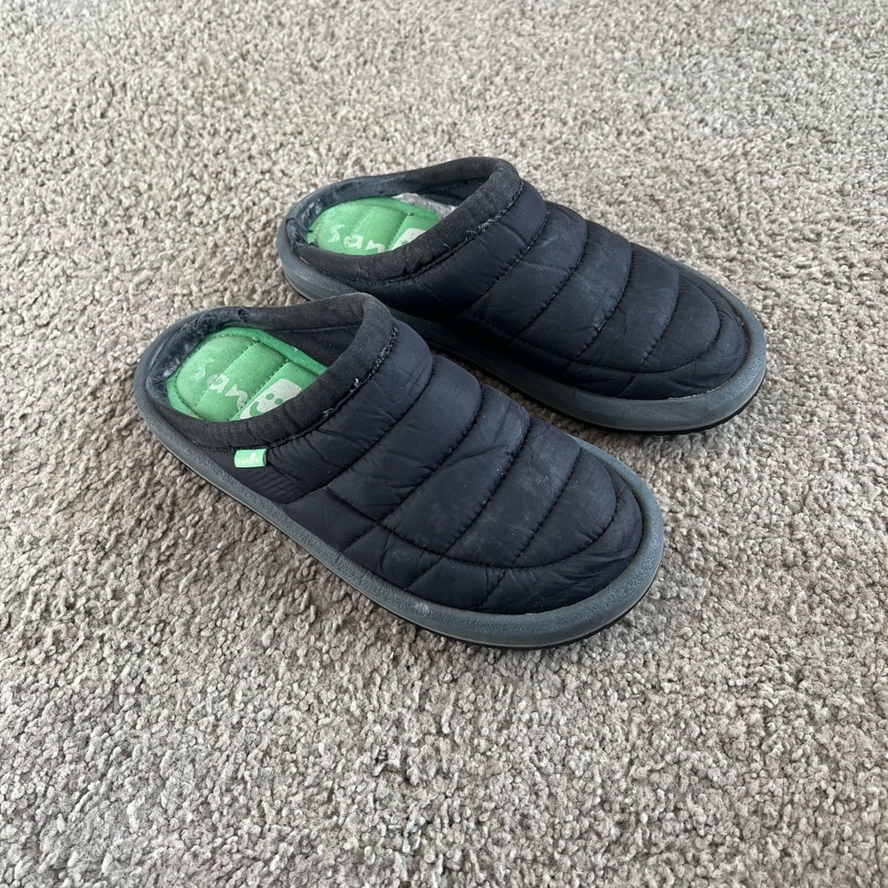 Sanuk Puff 'n Chill Low LX women’s size 6